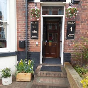 Ellies Guest House